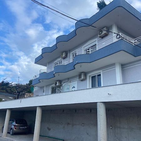 Vila Floban & Mirdar Koshi Sarandë 외부 사진