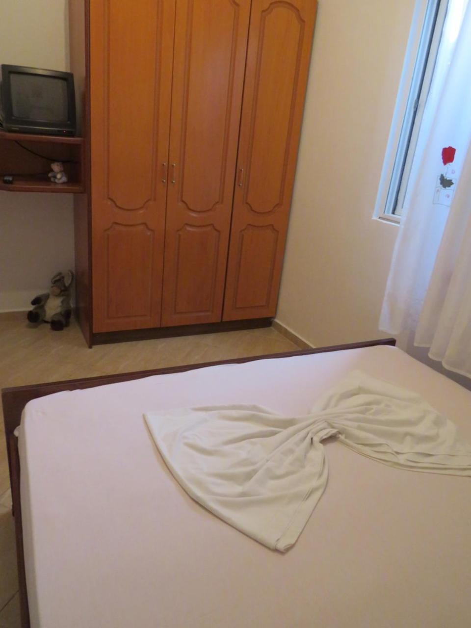 Vila Floban & Mirdar Koshi Sarandë 외부 사진